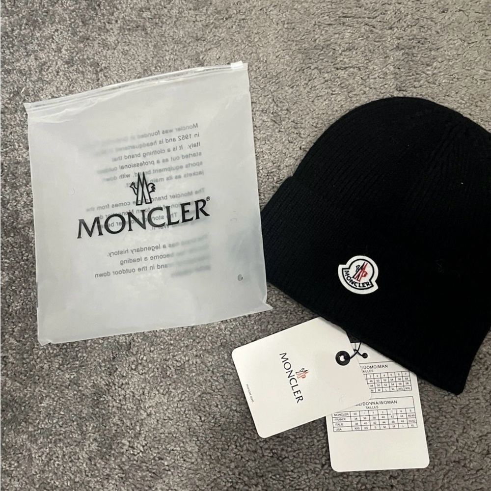Moncler Classic Black Knit Hat